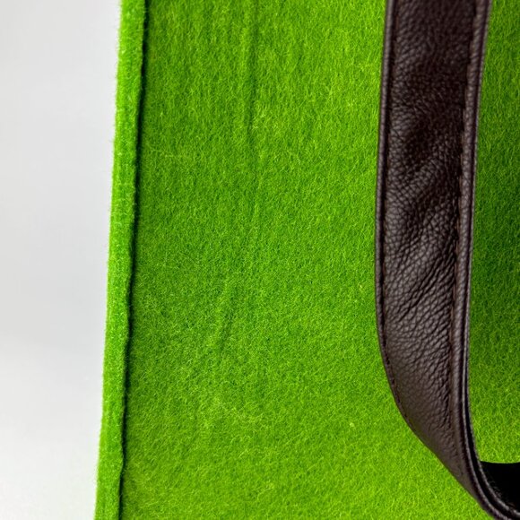 Vibrant Green Felt Tote Bag with Black Faux Leather Handles Like New - Picture 7 of 12